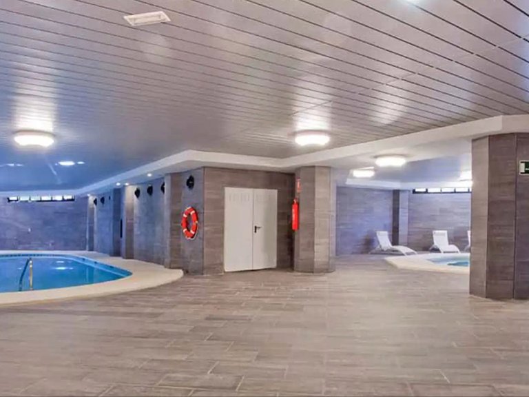 Apartment for Sale in Puerto Banús, Malaga 13