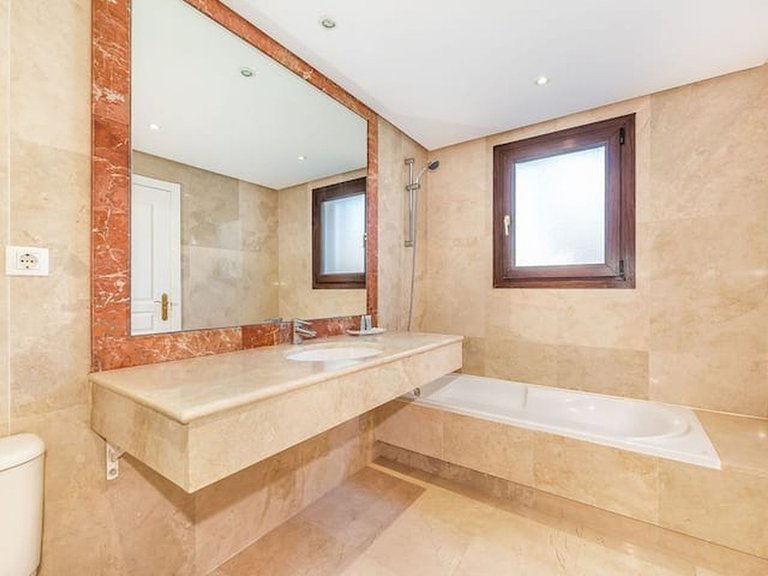 Apartment for Sale in Mijas Golf, Malaga 10