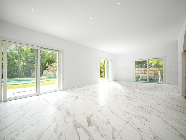 Villa for Sale in Marbella, Malaga 13