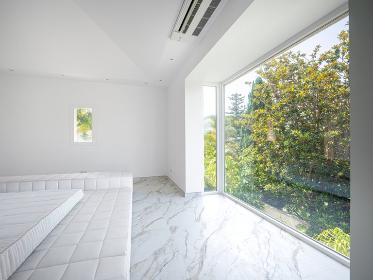Villa for Sale in Marbella, Malaga 25