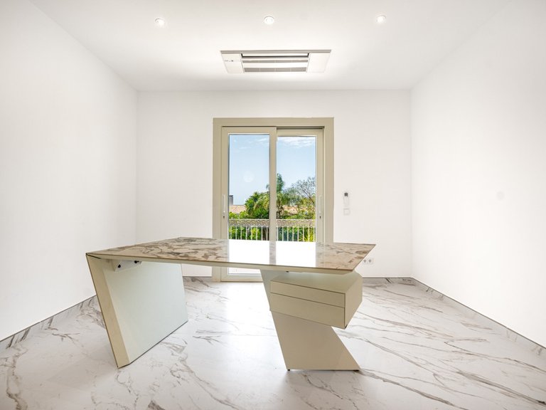 Villa for Sale in Marbella, Malaga 33