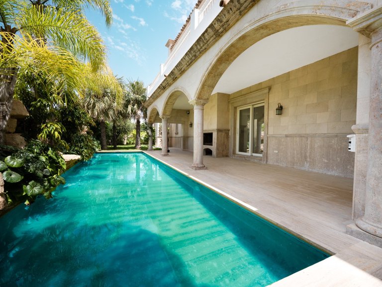 Villa for Sale in Marbella, Malaga 4