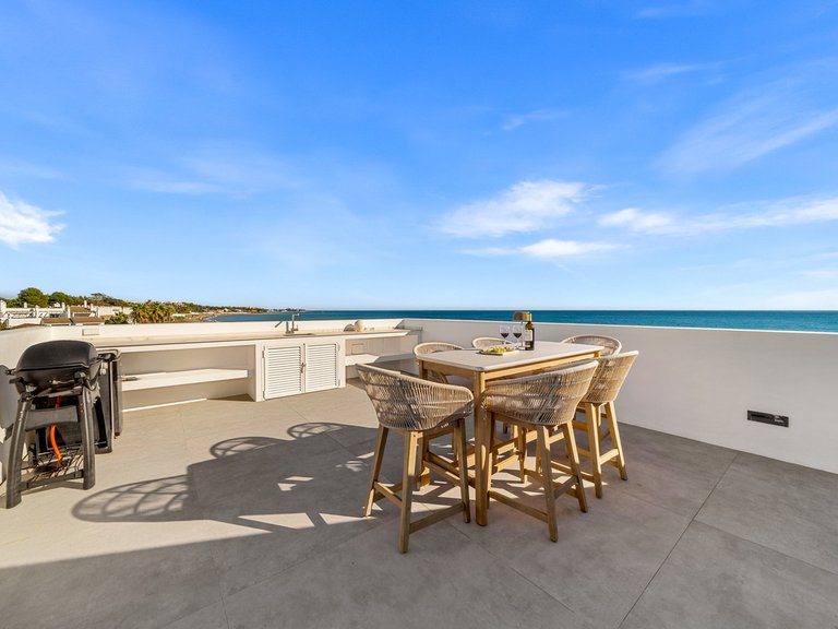 Villa for Sale in New Golden Mile, Malaga 16