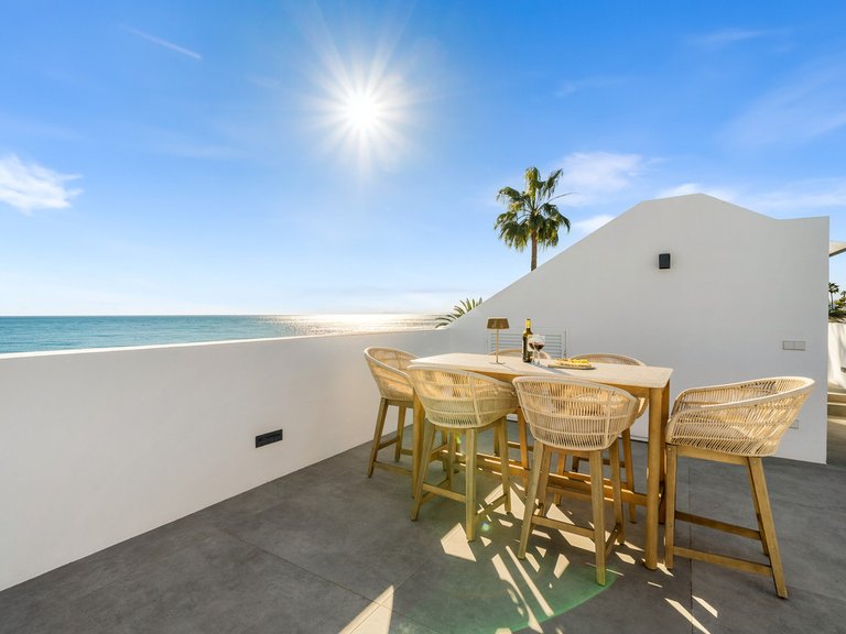 Villa for Sale in New Golden Mile, Malaga 17