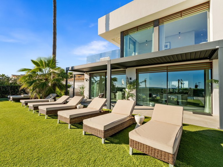 Villa for Sale in New Golden Mile, Malaga 21