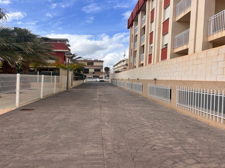 Apartment for Sale in Lomas De Cabo Roig, Alicante 4