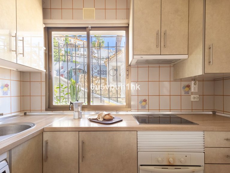 Villa for Sale in Benalmadena Costa, Malaga 28