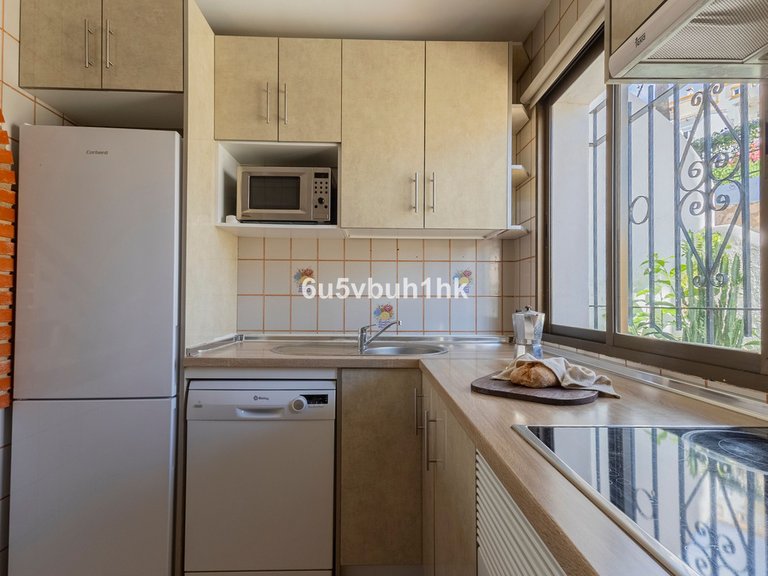 Villa for Sale in Benalmadena Costa, Malaga 30