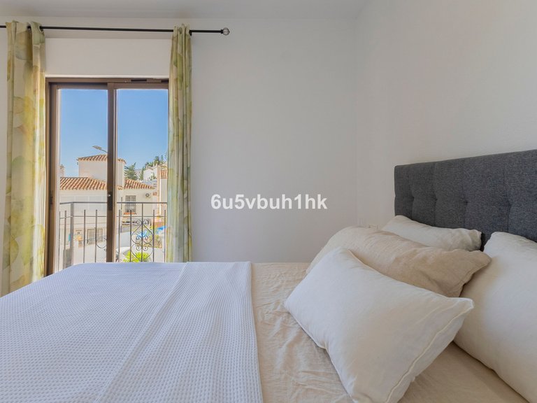 Villa for Sale in Benalmadena Costa, Malaga 36