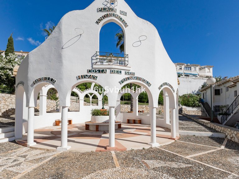 Villa for Sale in Benalmadena Costa, Malaga 8