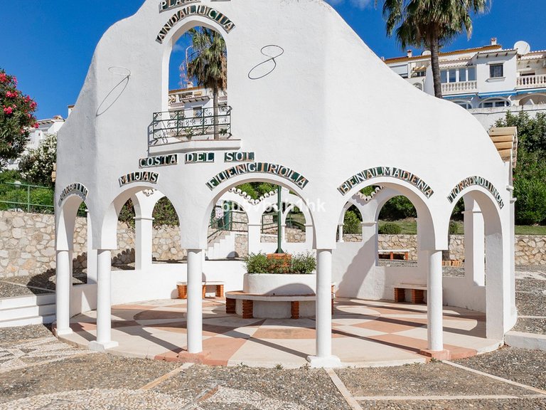 Villa for Sale in Benalmadena Costa, Malaga 9