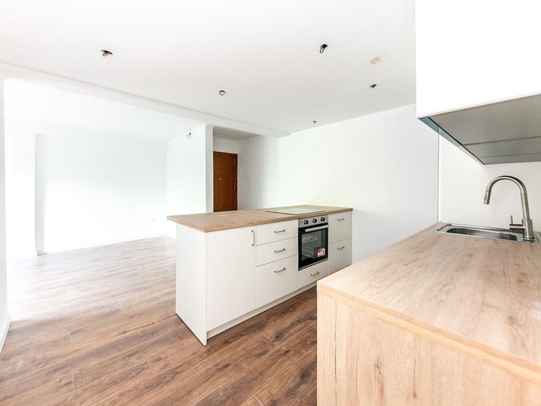 Apartment for Sale in Fuengirola, Malaga 12