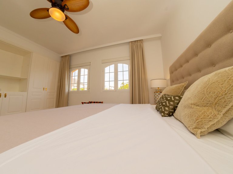 Villa for Sale in Nagüeles, Malaga 23
