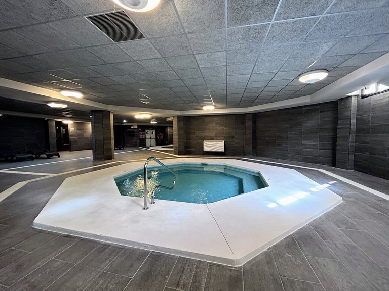 Apartment for Sale in Puerto Banús, Malaga 15