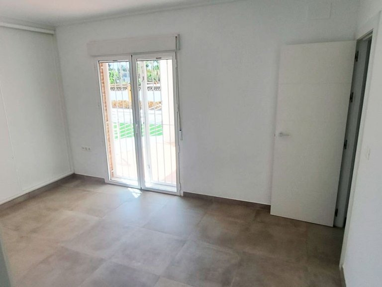 Villa for Sale in Catral, Alicante 11