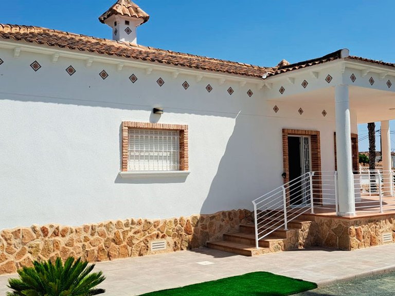 Villa for Sale in Catral, Alicante 14