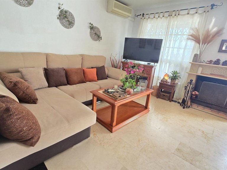 Villa for Sale in Benalmadena, Malaga 2
