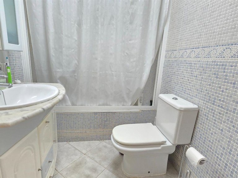 Villa for Sale in Benalmadena, Malaga 8