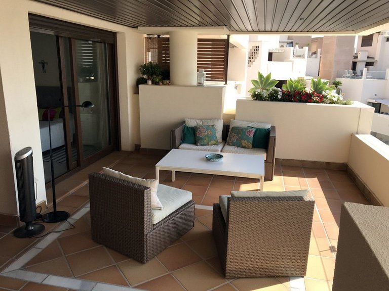 Apartment for Sale in New Golden Mile, Malaga 2