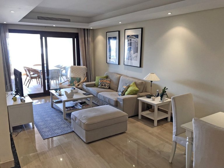 Apartment for Sale in New Golden Mile, Malaga 4
