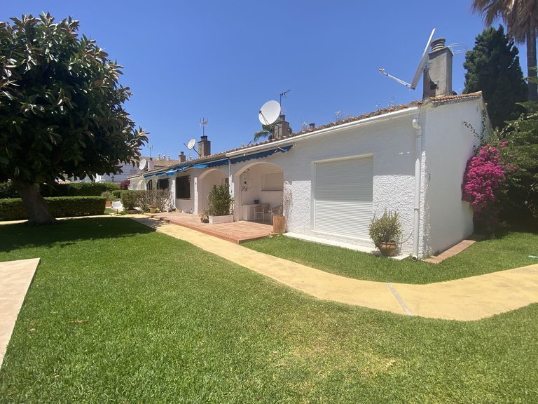 Apartment for Sale in Costa del Sol, Cortijo Blanco, Malaga 1
