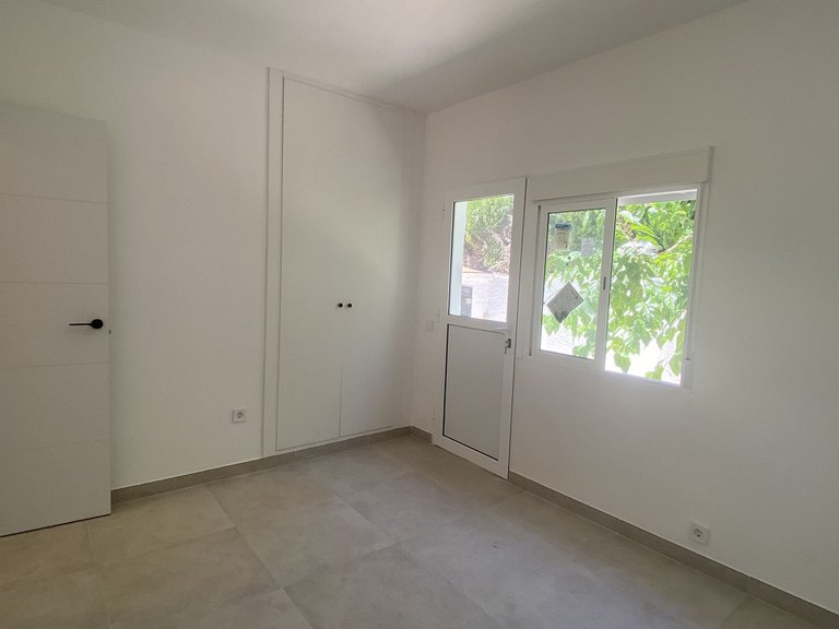 Apartment for Sale in Costa del Sol, Cortijo Blanco, Malaga 12
