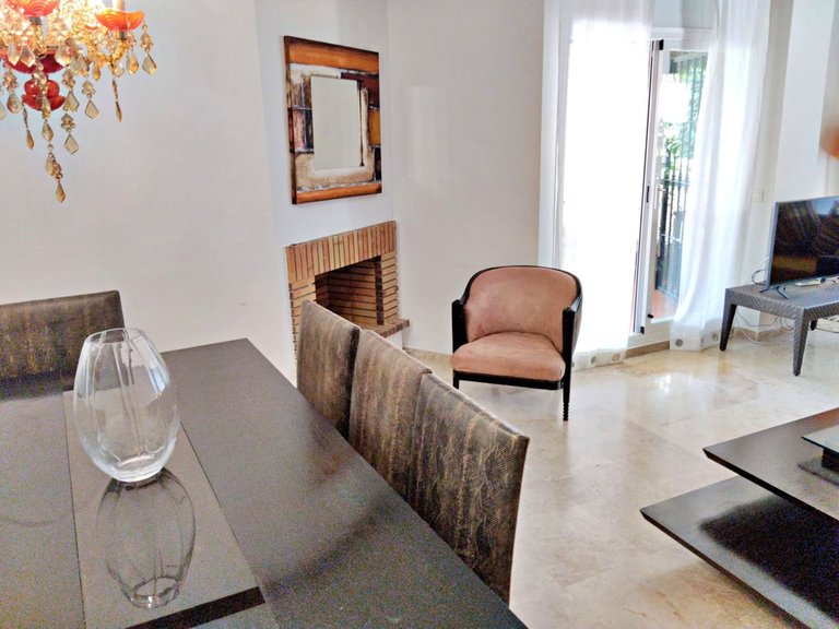 Apartment for Sale in Nueva Andalucía, Malaga 17
