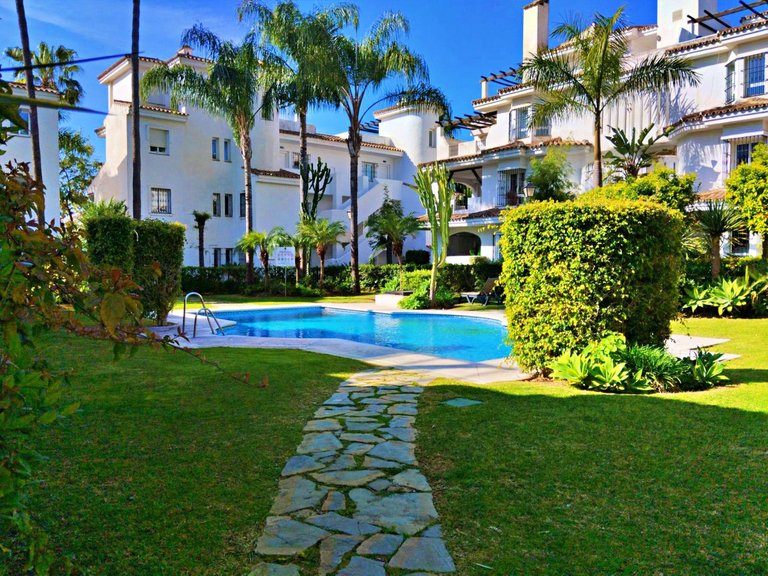 Apartment for Sale in Nueva Andalucía, Malaga 36