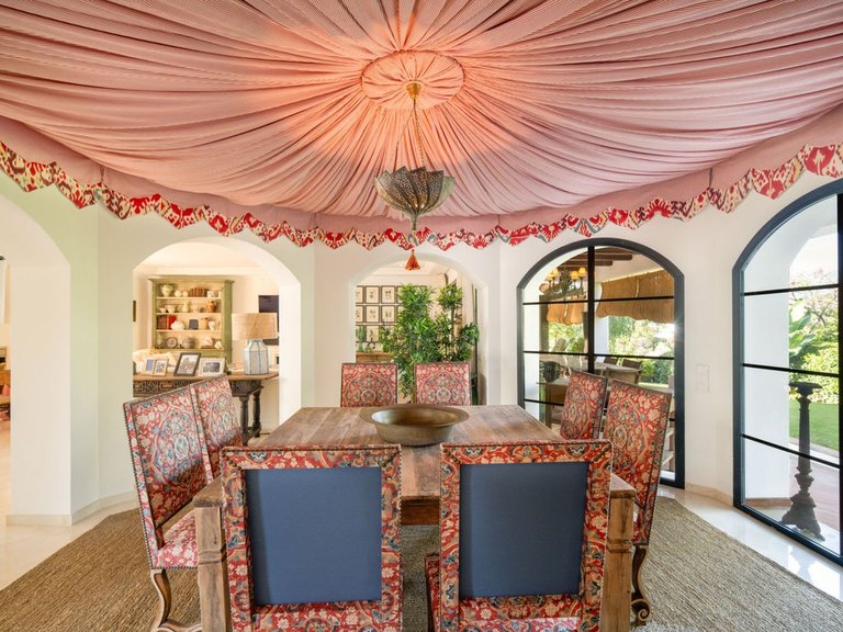 Villa for Sale in La Quinta, Malaga 7