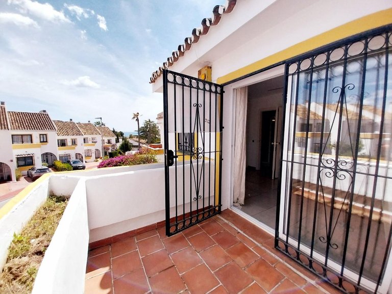 Villa for Sale in Calahonda, Malaga 19