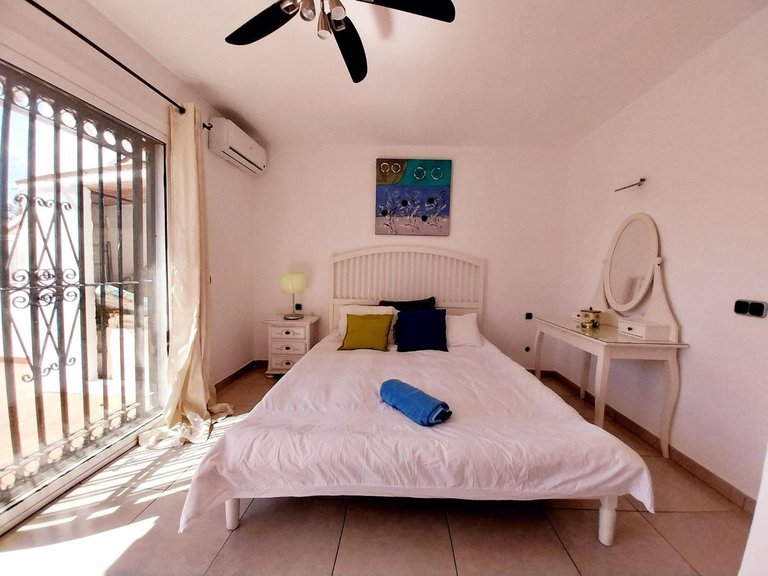 Villa for Sale in Calahonda, Malaga 24