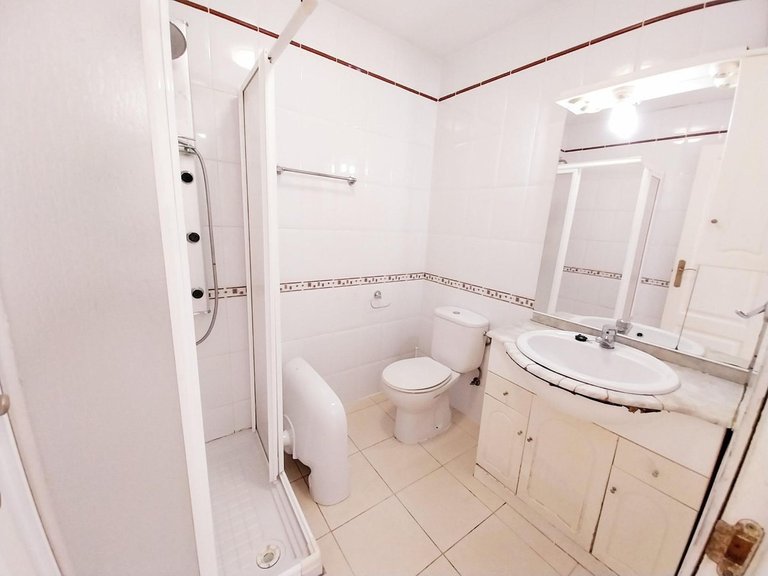 Villa for Sale in Calahonda, Malaga 34