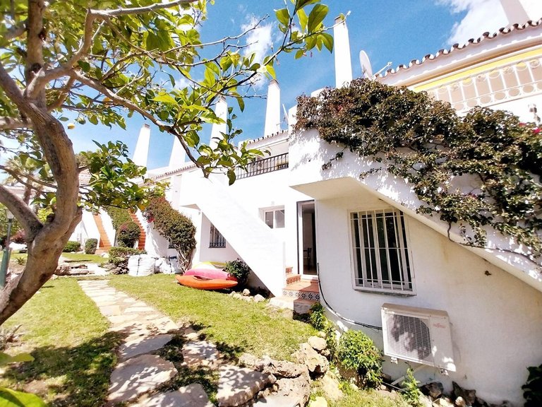 Villa for Sale in Calahonda, Malaga 41
