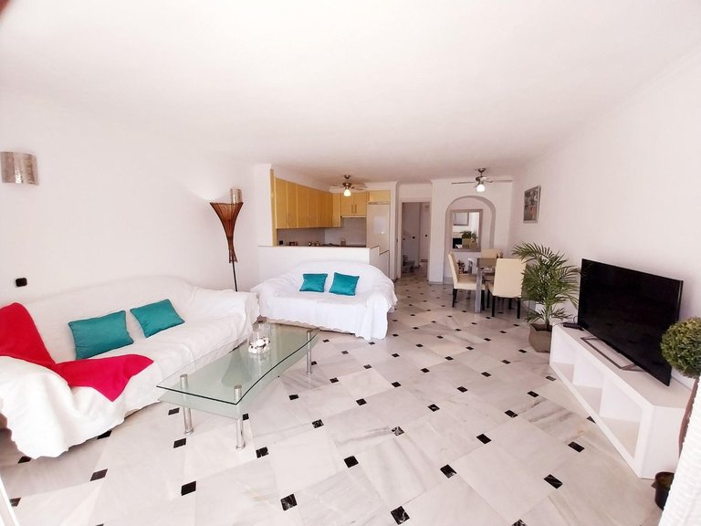 Villa for Sale in Calahonda, Malaga 9