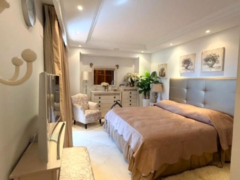 Apartment for Sale in Estepona, Malaga 10
