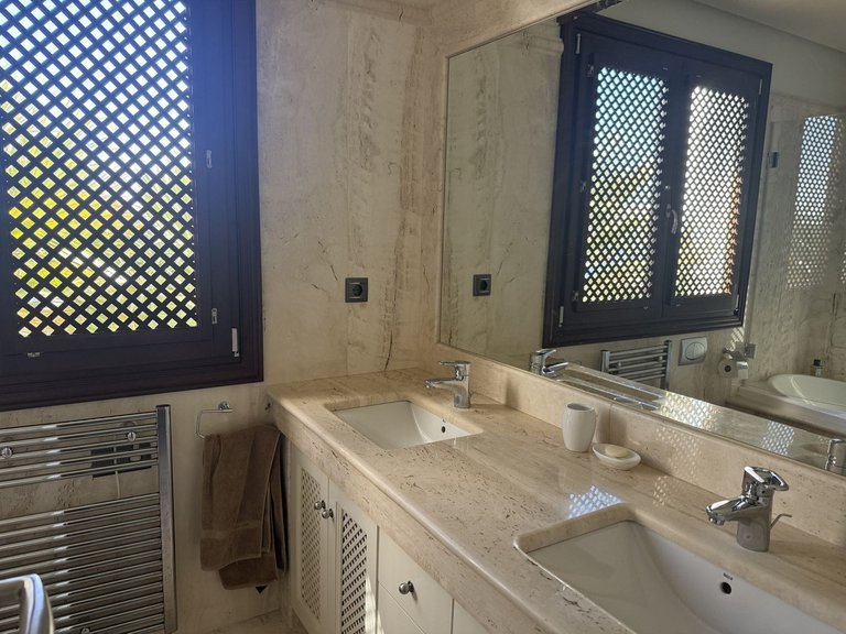Apartment for Sale in Estepona, Malaga 10