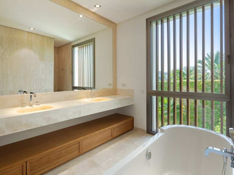 Villa for Sale in Casares, Malaga 13