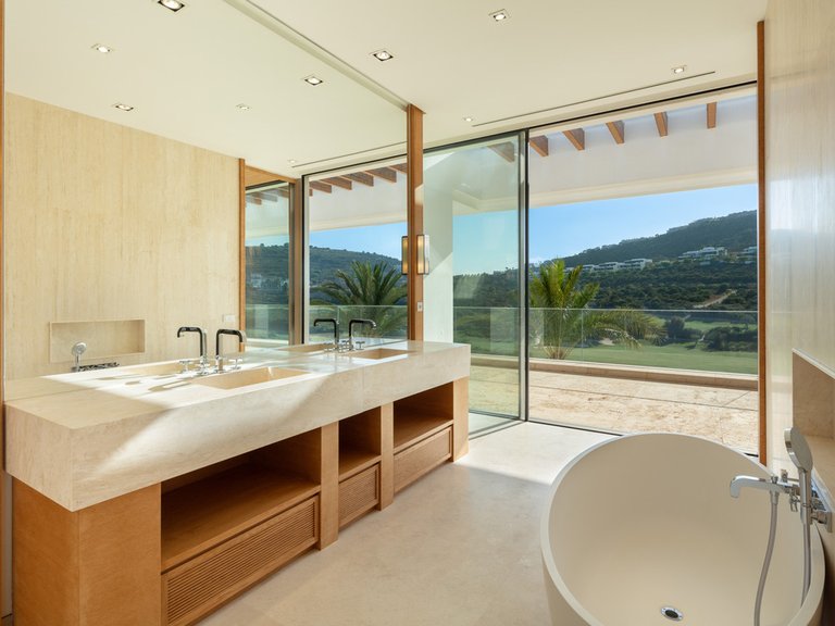 Villa for Sale in Casares, Malaga 17