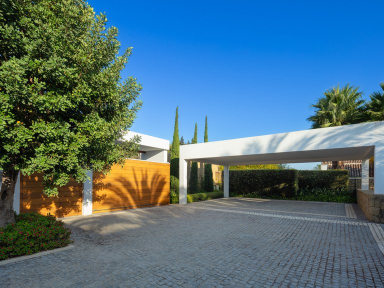 Villa for Sale in Casares, Malaga 4