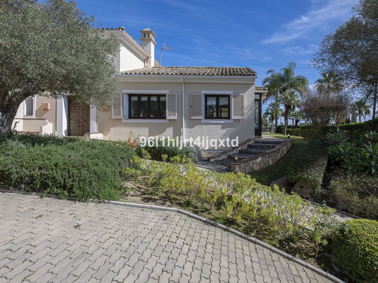 Villa for Sale in Sotogrande Alto, Cadiz 13