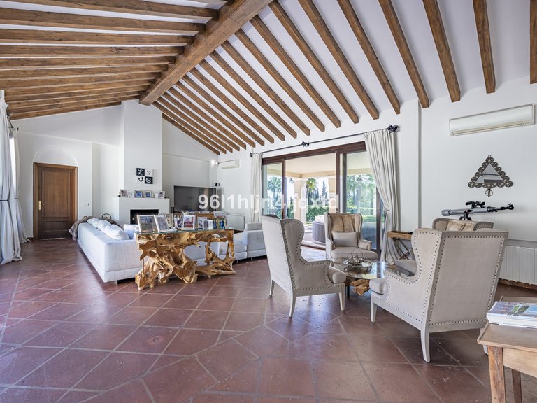 Villa for Sale in Sotogrande Alto, Cadiz 2