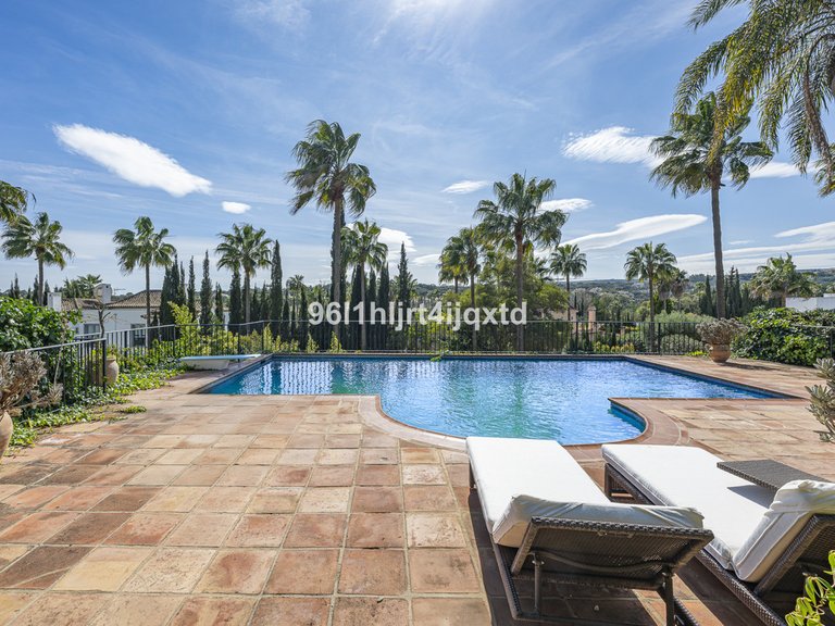 Villa for Sale in Sotogrande Alto, Cadiz 30
