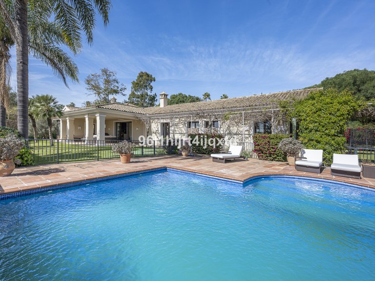 Villa for Sale in Sotogrande Alto, Cadiz 34