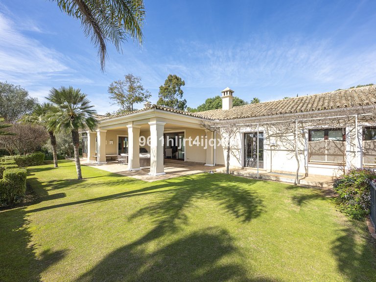 Villa for Sale in Sotogrande Alto, Cadiz 35