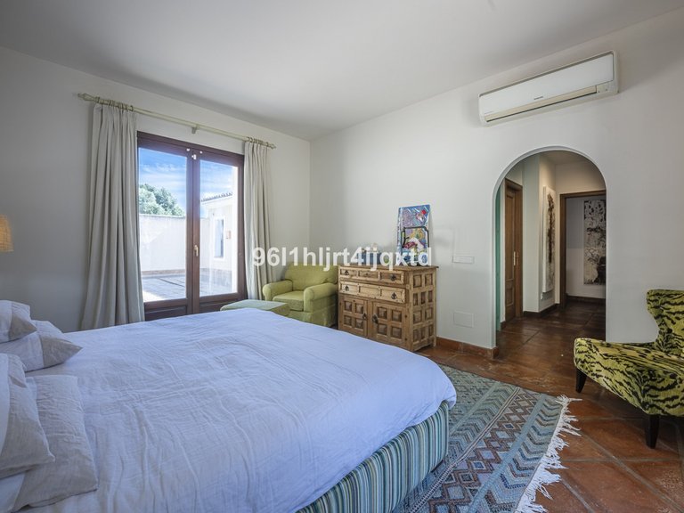 Villa for Sale in Sotogrande Alto, Cadiz 7
