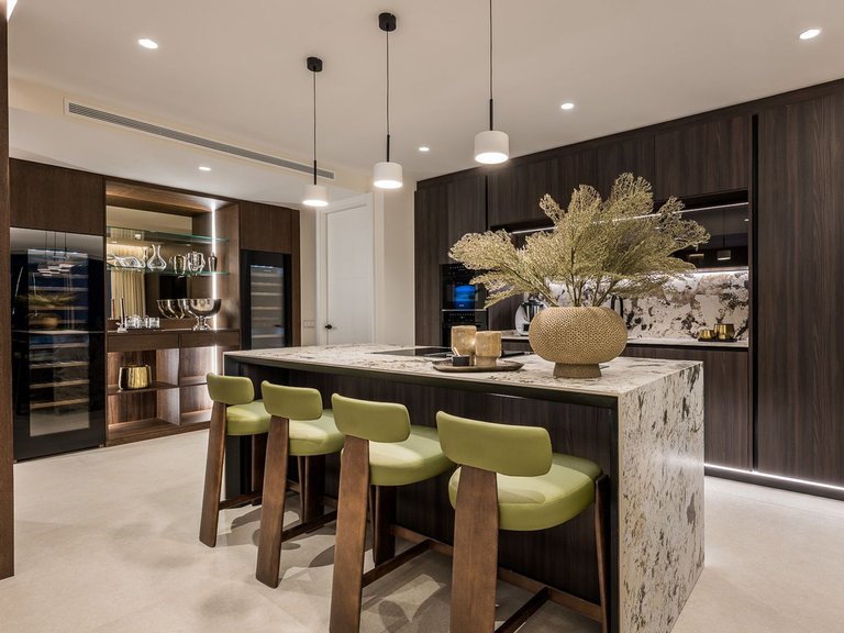 Penthouse for Sale in Los Monteros, Malaga 13