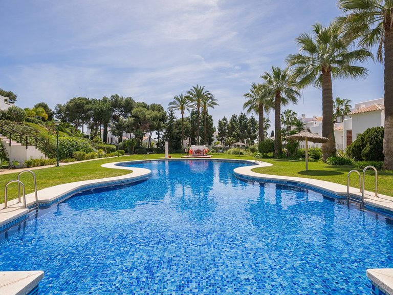 Penthouse for Sale in Los Monteros, Malaga 29