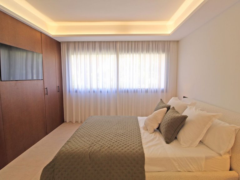 Apartment for Sale in Nueva Andalucía, Malaga 12