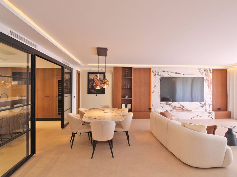 Apartment for Sale in Nueva Andalucía, Malaga 26