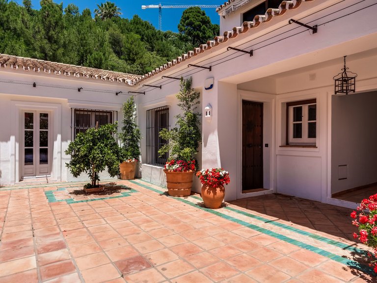 Apartment for Sale in La Zagaleta, Malaga 2